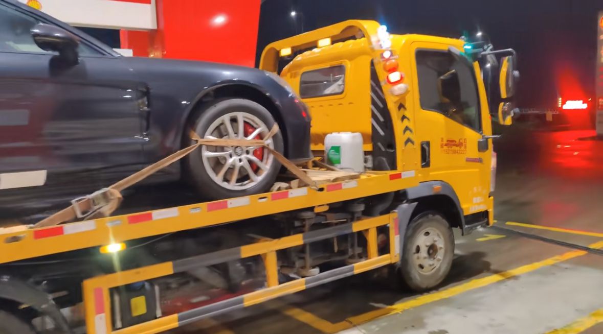 乌鲁木齐行车途中遇到突发状况该如何呼叫道路救援？